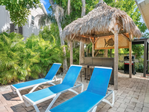 Beachside Retreat 4-Bedroom Home Rental - Your Perfect Island Getaway